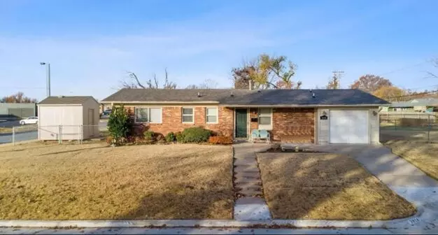 Beautiful 3 Bed And 2 Bathroom Home. Apartment for rent in Tulsa, OK