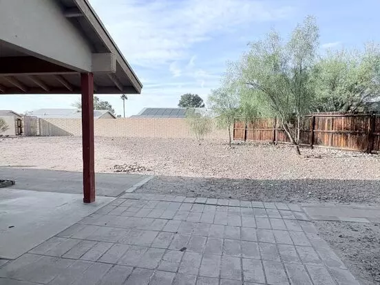 3 Bed/2 Bath W/ Large Backyard Apartment for rent in Tucson, AZ 3 Bed/2 Bath W/ Large Backyard Apartment for rent in Tucson, AZ