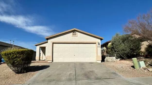 Southwest - 3 Bedroom, 2 Bath House With A Den! (cardinal And Valencia) Apartment for rent in Tucson, AZ
