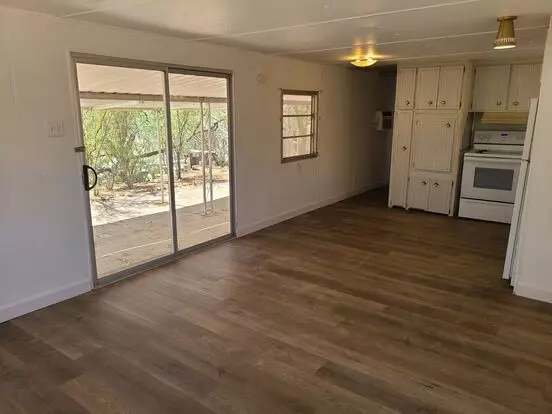 $250 Off 1st Months Rent! 2 Bed/1 Bath With Washer & Dryer Apartment for rent in Tucson, AZ
