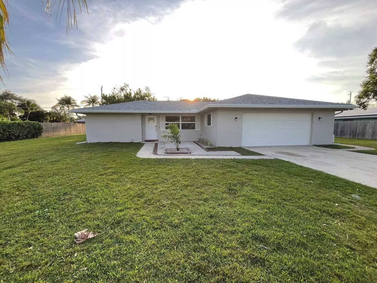 Updated 3 Bedroom 2 Bathroom Home In Beau Rivage! House for rent in Stuart, FL