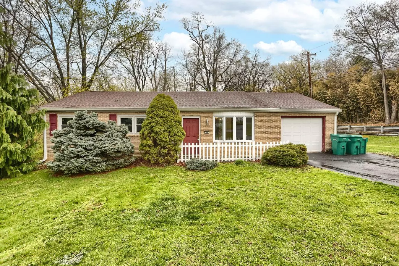 1341 Scenery Dr House for rent in Mechanicsburg, PA