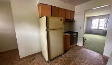 4 of 31 1501 1503 Harding Ave Apartment for rent in Eau Claire, WI