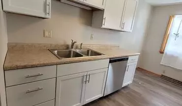 5 of 31 1501 1503 Harding Ave Apartment for rent in Eau Claire, WI