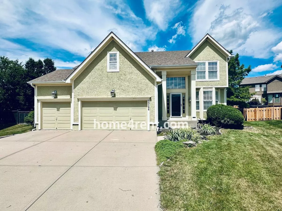 Updates Throughout, Finished Basement, Fenced Yard! House for rent in Overland Park, KS