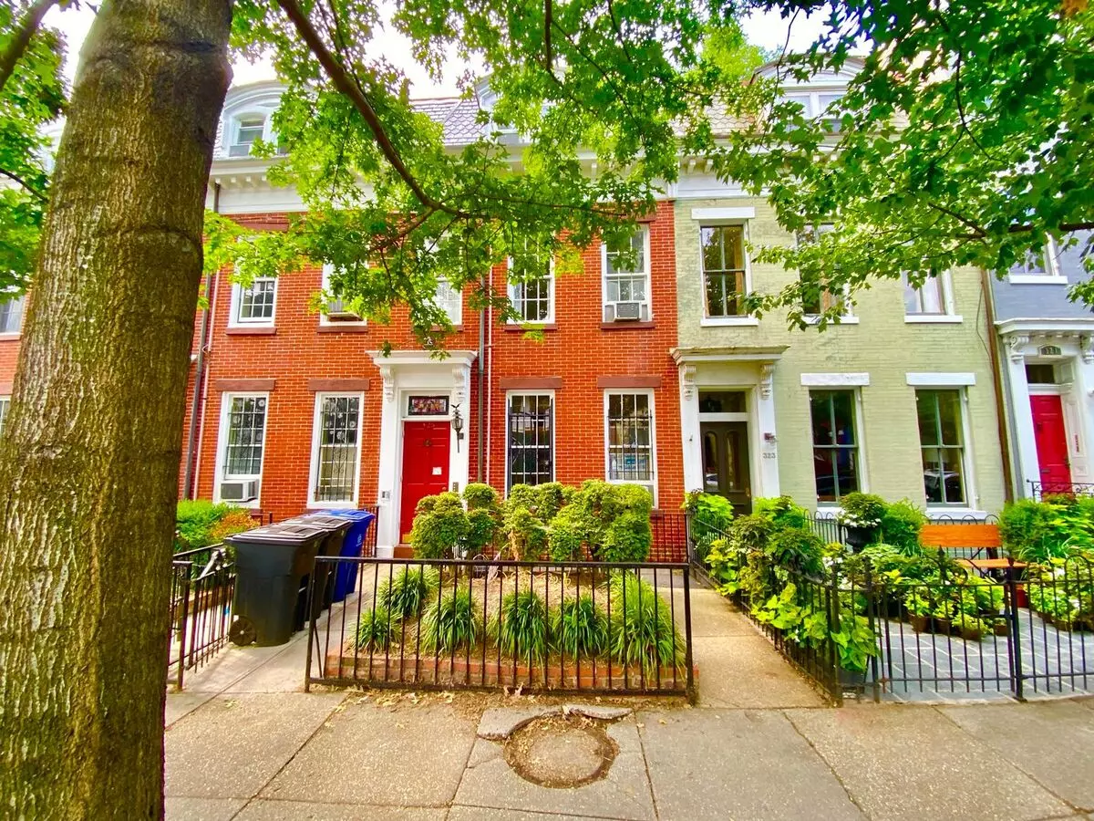 1988 - Webster Apartment for rent in Washington, DC