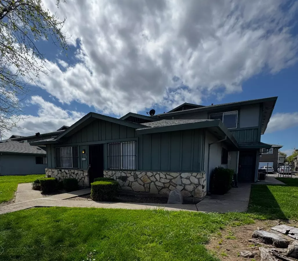 Https://youtube.com/shorts/-iublbo93mk?si=vdse11ncvmhwg7ei House for rent in Stockton, CA