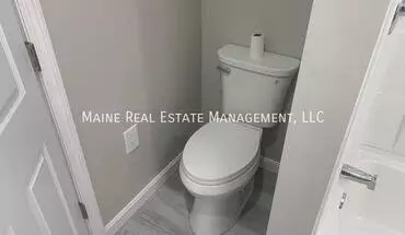 5 of 9 46 Bradbury St Apt Old Apartment for rent in Old Town, ME