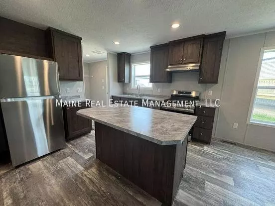 112 H St Apartment for rent in Pittsfield, ME