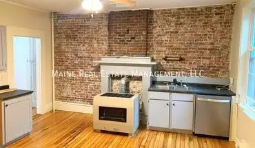 3 of 42 3 Cushing St Apt Winterport Apartment for rent in Winterport, ME