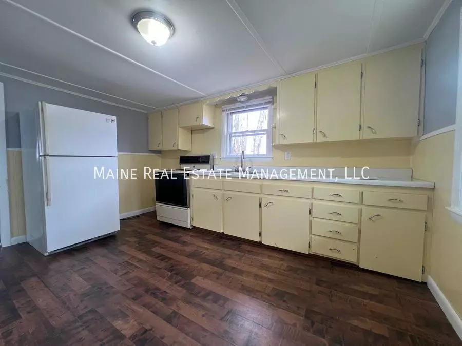 1 Collins St Apt Waterville Apartment for rent in Waterville, ME