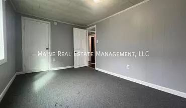 4 of 7 1 Collins St Apt Waterville Apartment for rent in Waterville, ME