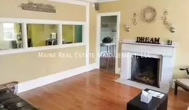 2 of 27 109 State St Suite Bangor Apartment for rent in Bangor, ME