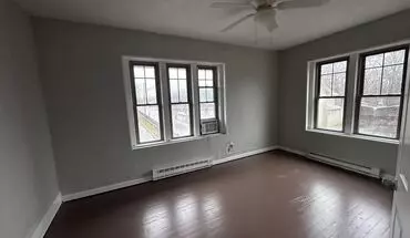3 of 11 300-302 S 12th St Apartment for rent in New Castle, IN