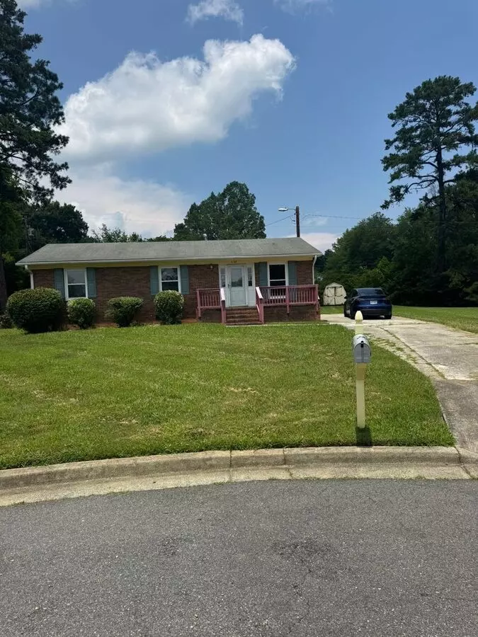 Beautiful 3 Bedroom 1.5 Baths Brick Ranch House for rent in Winston Salem, NC