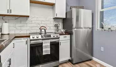 3 of 40 Oakwood Apartments On Cherry Street Apartment for rent in Springfield, MO