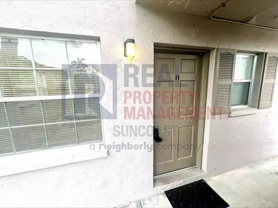 2421 8th St Apartment for rent in Sarasota, FL