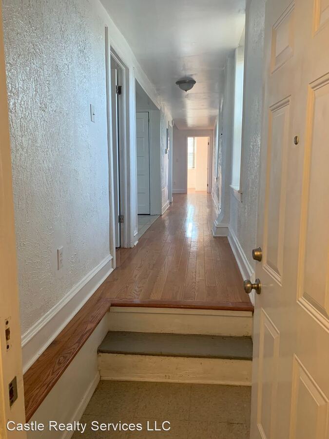 8301 Lindbergh Blvd Philadelphia, PA Apartment for Rent