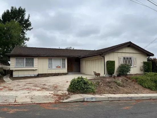 Hillside 3 Bed / 1 3/4 Bath Ranch Style Home Nestled In A Secluded Cul-de-sac Apartment for rent in Sun Valley, CA