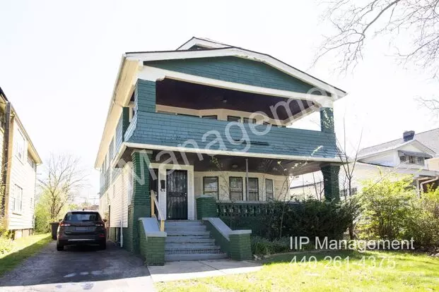 3589 Chelton Rd Apartment for rent in Shaker Heights, OH