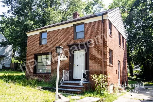 5179 Homewood Ave Apartment for rent in Maple Heights, OH