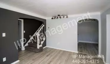 4 of 21 4086 Hinsdale Rd House for rent in South Euclid, OH