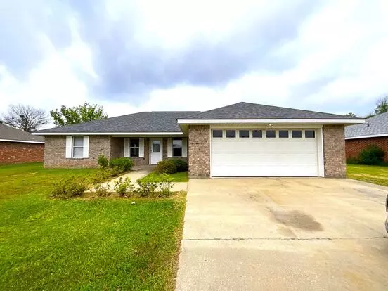 1709 Maplewood St Apartment for rent in Deridder, LA