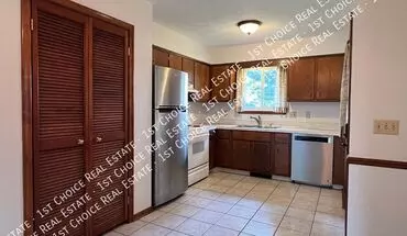 4 of 18 1952 E Stoll Rd House for rent in Lansing, MI