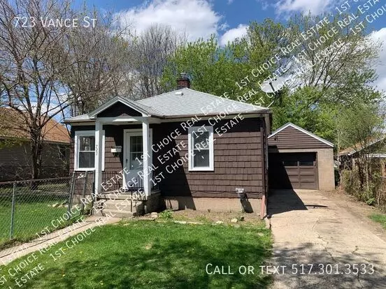 723 Vance St Apartment for rent in Lansing, MI