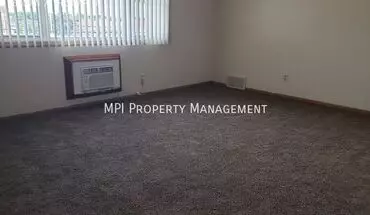 2 of 5 6600 N 77th St Apt 7 House for rent in Milwaukee, WI