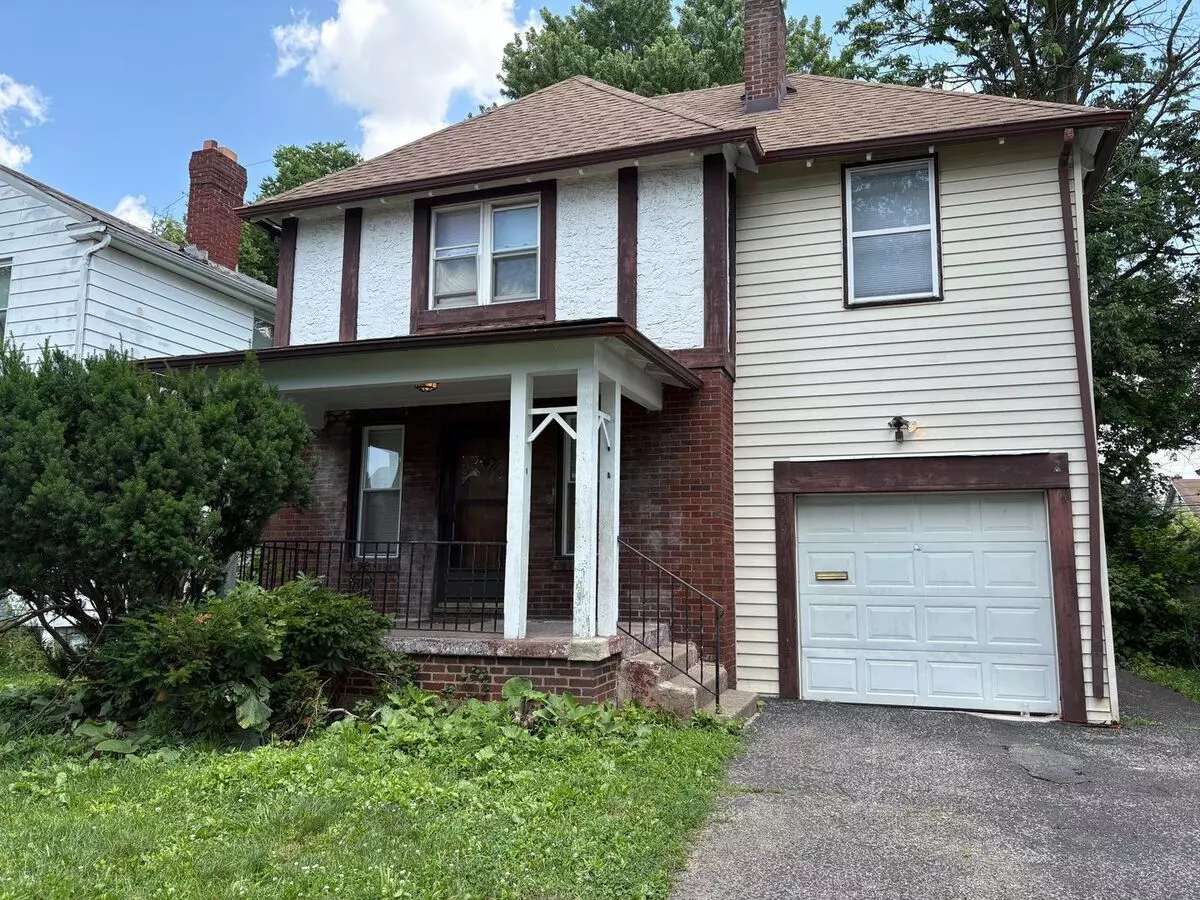 556 Wrexham House for rent in Columbus, OH