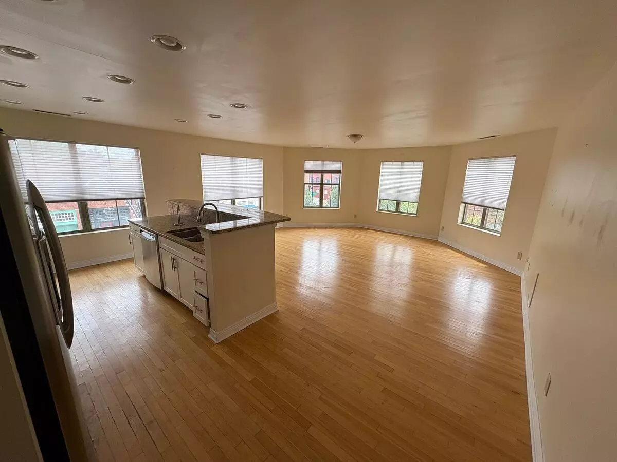 8 Victorian Gate Way House for rent in Columbus, OH