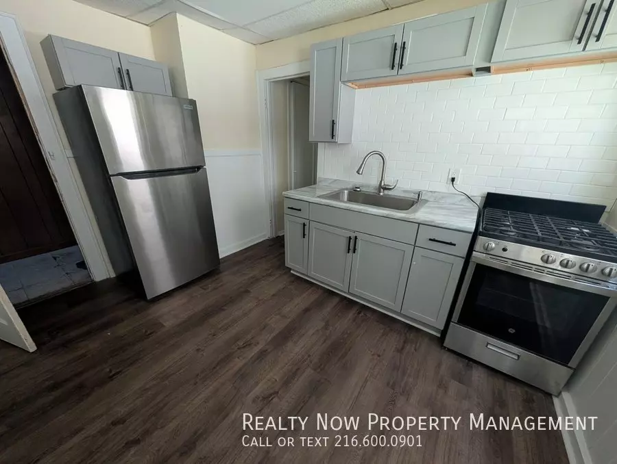 2453 Overlook Rd Apt 6 Apartment for rent in Cleveland Heights, OH