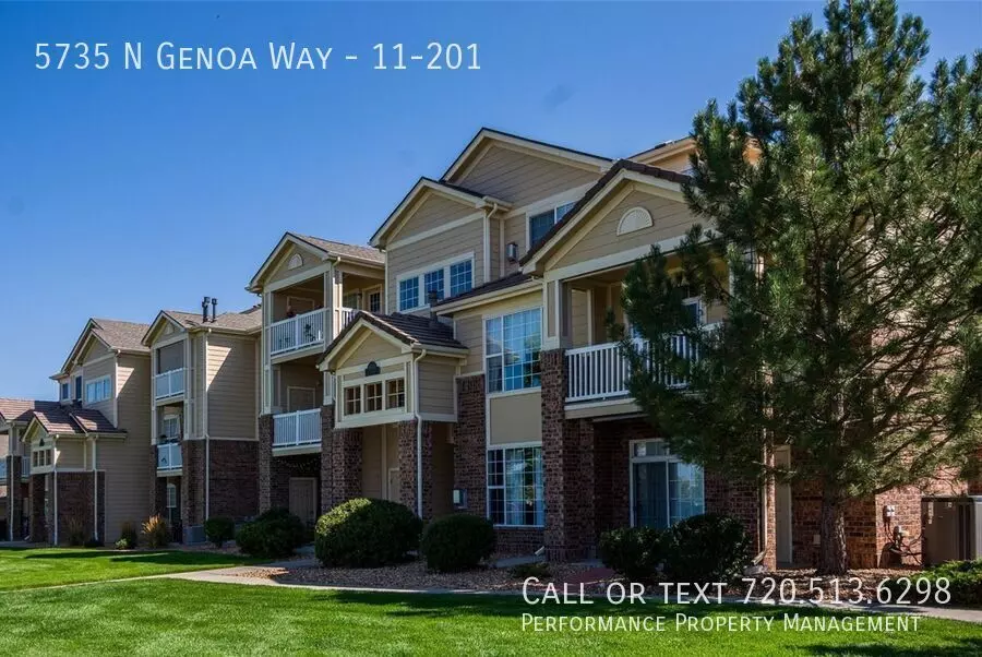5735 N Genoa Way House for rent in Aurora, CO