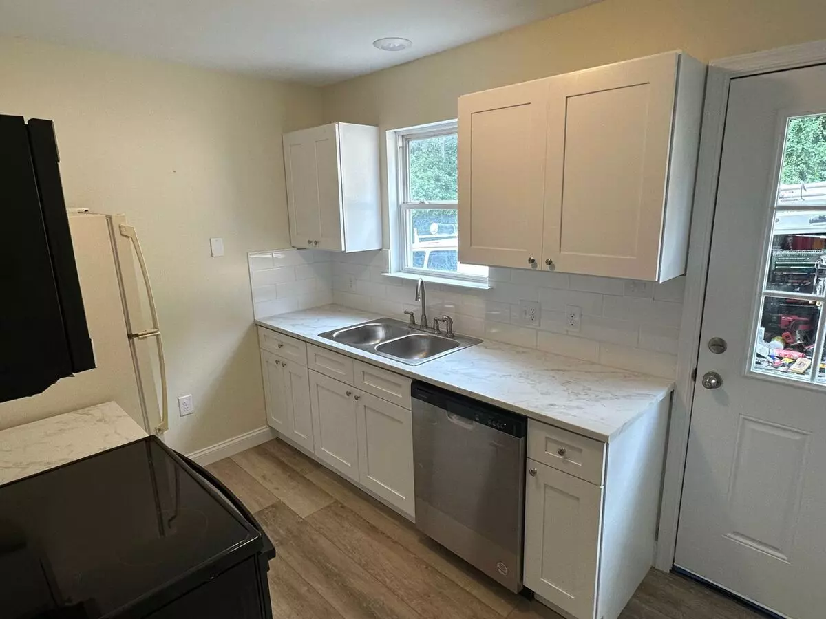 907 Chester Rd Apartment for rent in Enola, PA