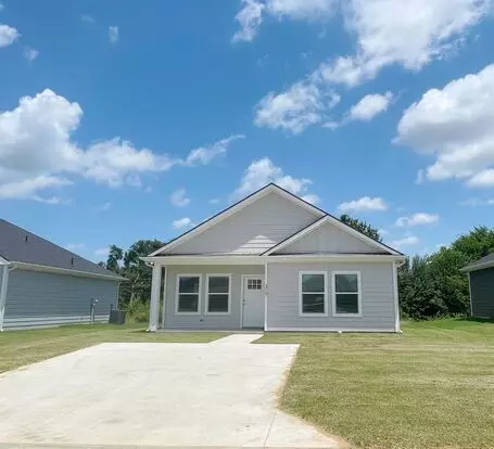 Stunning 2bd 1ba House In A New Neighborhood Apartment for rent in Durant, OK