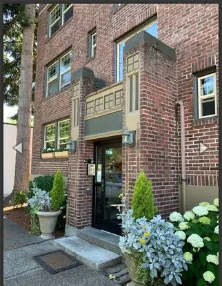Loch Kelden Apartment for rent in Seattle, WA