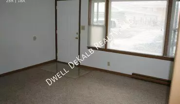 3 of 8 811 Greenbrier Rd Apt 6 Apartment for rent in Dekalb, IL