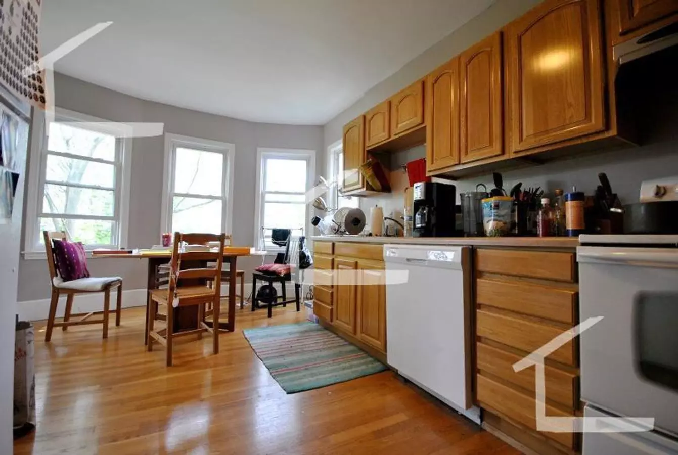 Fantastic Brookline 3 Bed In Washington Sq On Addington Rd For September 1st. Heat Included Apartment for rent in Brookline, MA