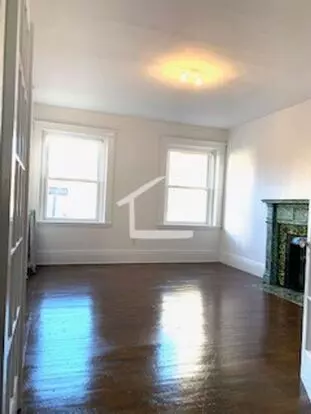 5/1 No Fee! 2br On A Quiet Street Near Fenway, Longwood, Kenmore! Apartment for rent in Boston, MA