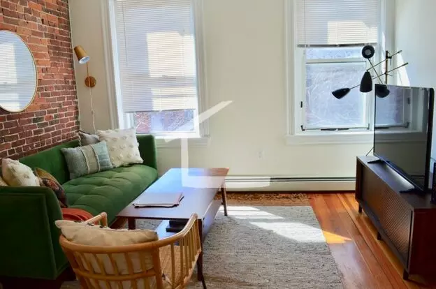 Renovated Unit In Lovely South End Brownstone, Heat, Hot Water Included, Laundry On A Site Apartment for rent in Boston, MA