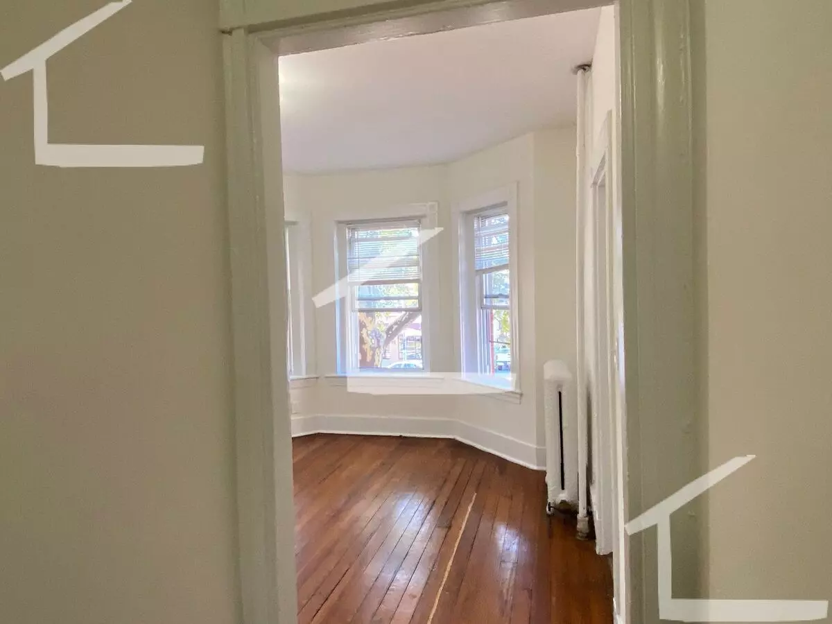 No Brokers Fee, Available Furnished Or Unfurnished, High-end Appliances, On-site Maintenance Apartment for rent in Allston, MA