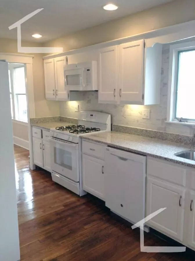 Large 3 Bed Duplex Near Tuft's University By The Somerville And Medford Border! House for rent in Somerville, MA