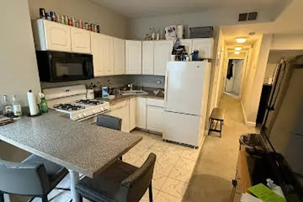 South Boston 3Bed / 1Bath On L Street - $4000/month - Available 9/1/2025 Apartment for rent in Boston, MA