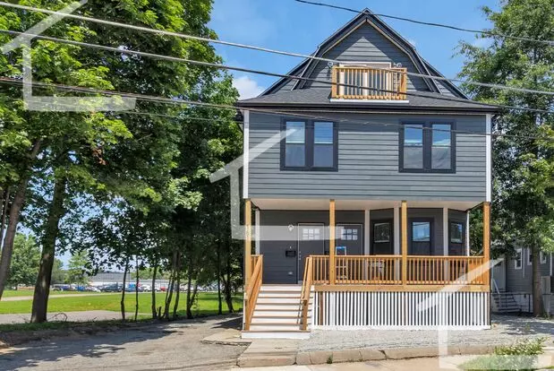 Huge 5 Bed In Medford Apartment for rent in Medforf, MA