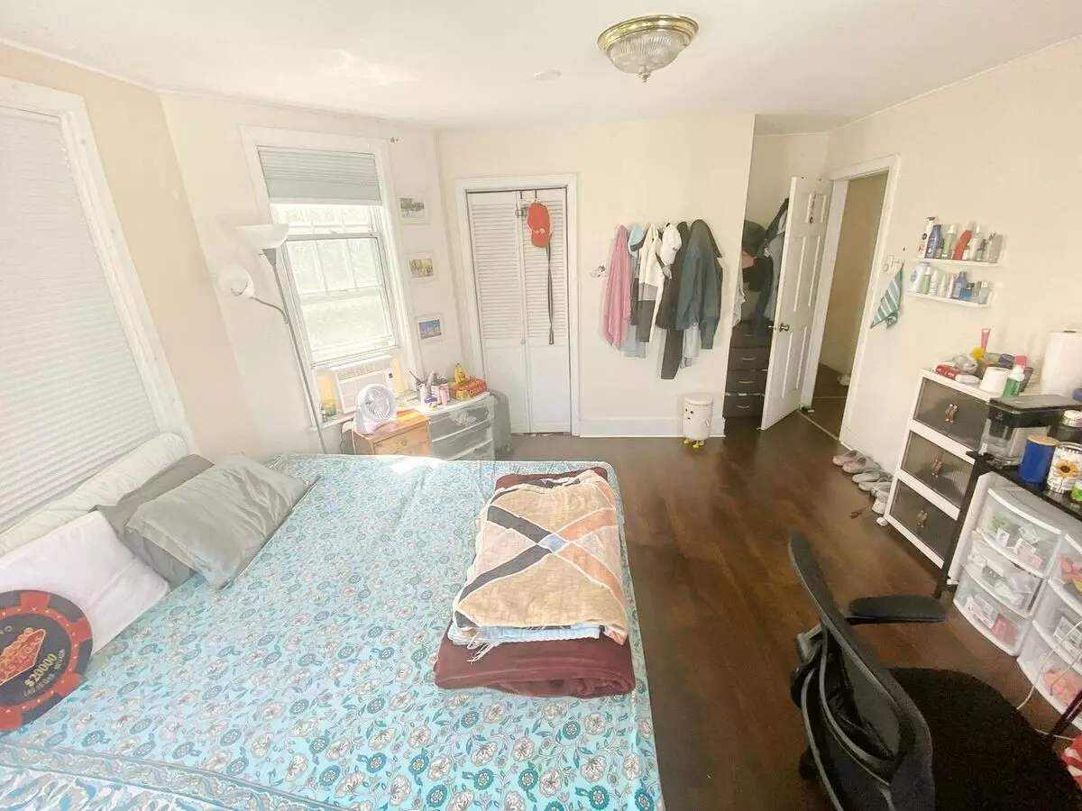 No Brokers Fee, Steps From The T Stop, Eat-in Kitchen, Laundry On A Site Apartment for rent in Allston, MA