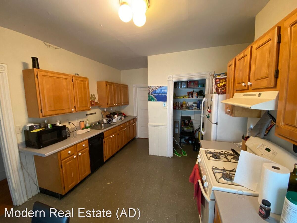 140 calumet St 2E Boston, MA House for Rent Rentable