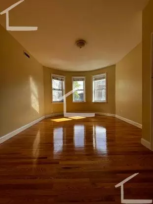 9/1/25 Amazing South Campus 5br/2ba W/balcony, Ac Apartment for rent in Brookline, MA