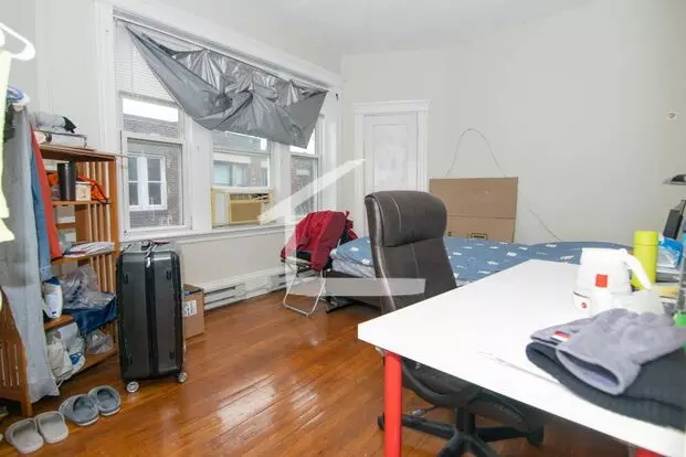No Brokers Fee, Central Mission Hill Location, Eat-in Kitchen, Hot Water Included Apartment for rent in Boston, MA