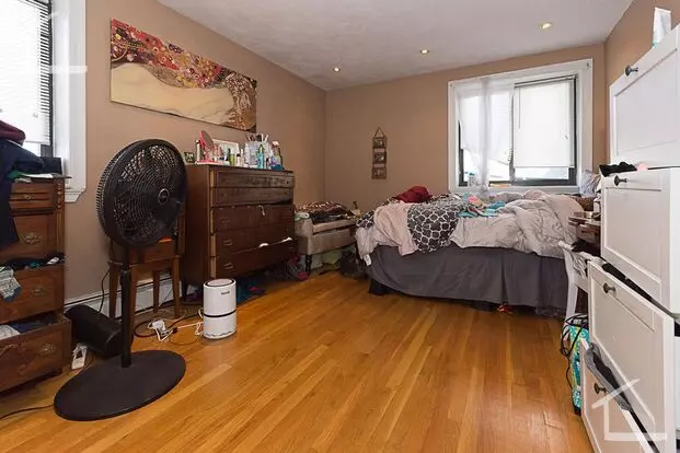 9/1 No Fee! Brighton/oak Sq 3br/2ba Apartment! Apartment for rent in Boston, MA